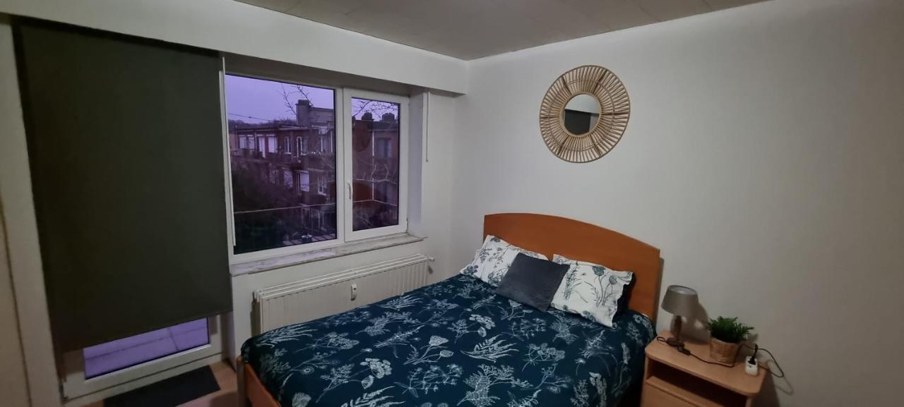 Superb With 3 Bed In Apartamento Amberes