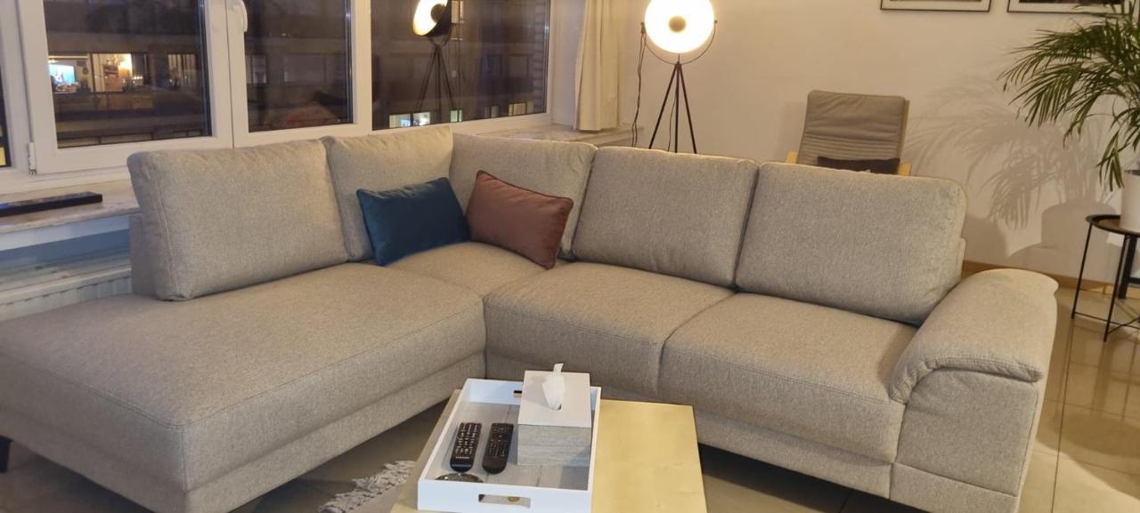 Superb With 3 Bed In Apartamento *