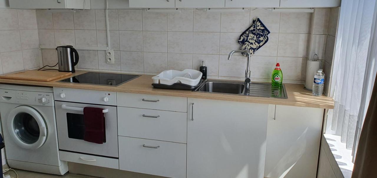 Apartment Superb With 3 Bed In Antwerp
